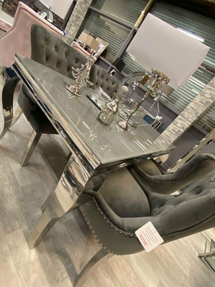 Prestige Table + London Chairs